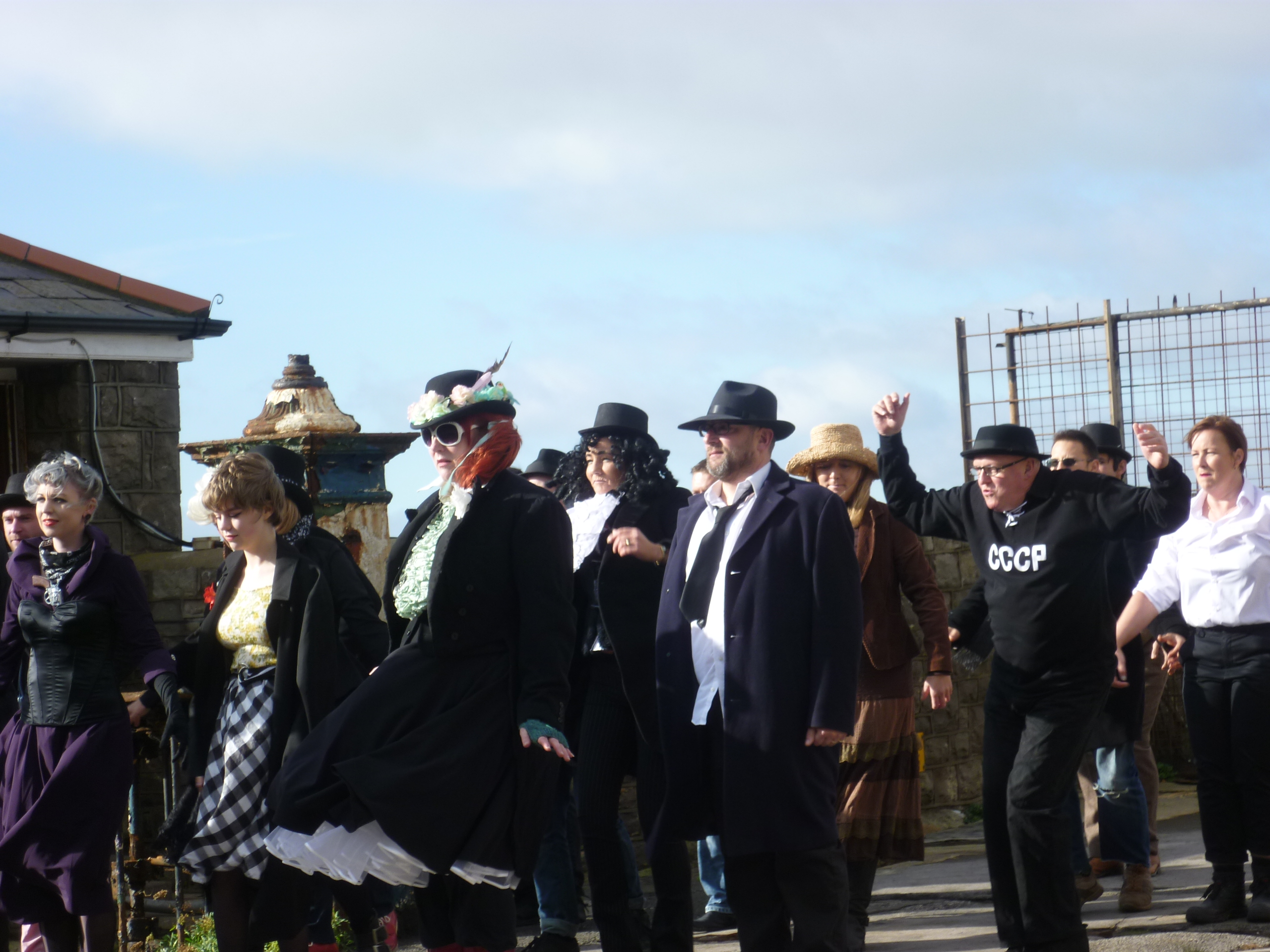 Dry White Bones #005